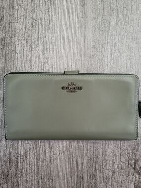 Coach Green Leather Wallet